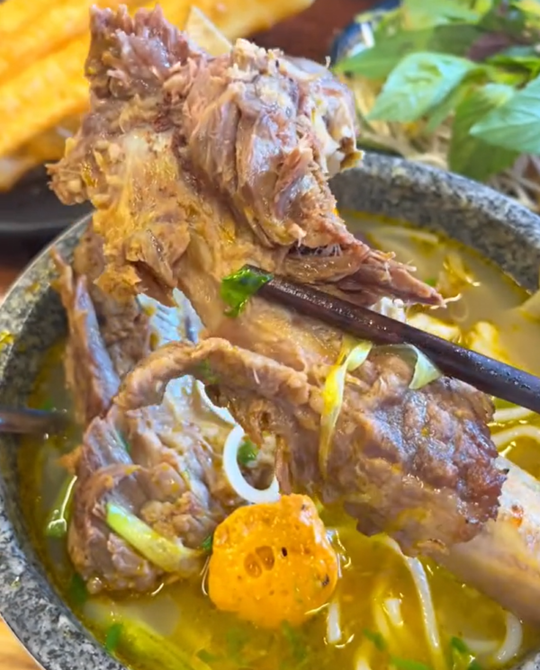 Khóa học nấu bún bò thố đá ngon chuẩn vị để mở quán